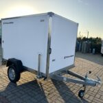 Kofferanhänger SMART BOX mit Rampen 750 kg
